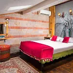 Aja Cappadocia Cave فندق