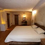 Aja Cappadocia Cave فندق أوروغوبْ