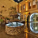 Aja Cappadocia Cave فندق أوروغوبْ