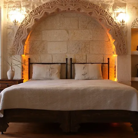 Aja Cappadocia Cave Hotel 3*