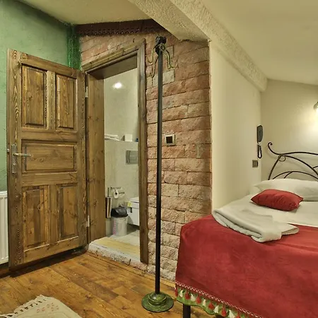 Aja Cappadocia Cave Hotel 3*